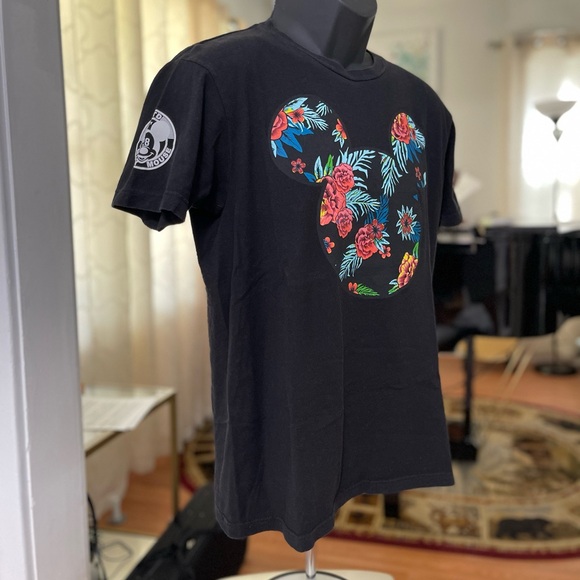 EUC Men’s Size Medium Neff X Disney Limited Edition Cotton Tee In Black/Floral - Picture 8 of 11